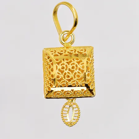 Hänge filigran ca 12x30mm inklusive ögla, 21K Vikt: 1,5 g