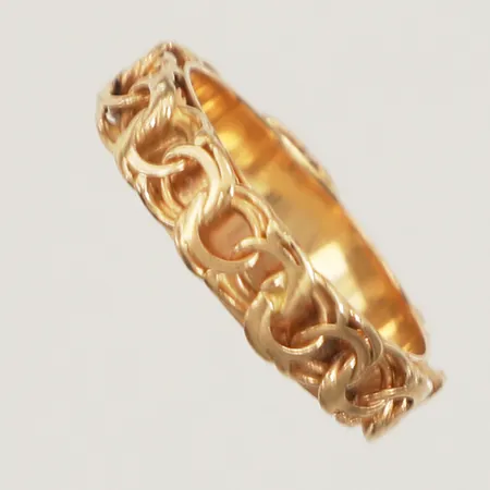 Ring Bismarck, stl 16¼, bredd 4,6mm, ostämplad, 14K Vikt: 3,2 g