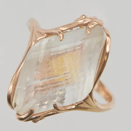 Ring, vit sten, Ø18½, bredd: 2,3-22mm, 14K, 5,6g.