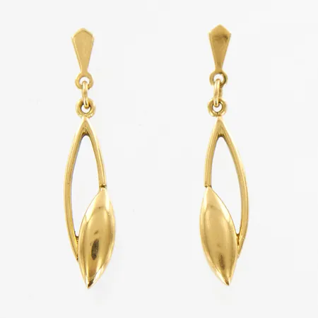 Ett par örhängen 34mm, Bredd:6mm, 18K  Vikt: 3,6 g