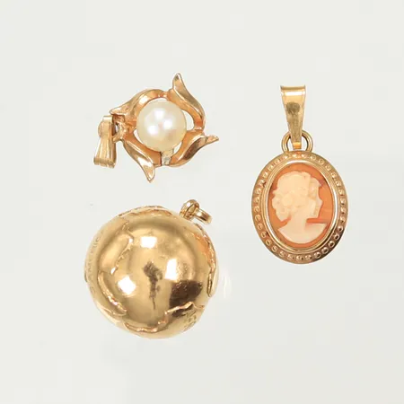 3 Hängen (slitna, skeva) 18K, 6,4g 