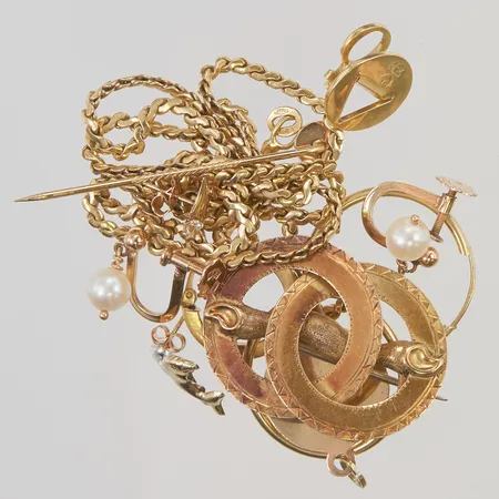 Diverse guld, defekter/gravyrer, 18K, 23,8g.