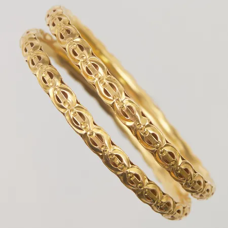 Två armringar, Ø58mm, bredd: 6mm, 21K, 19,2g.