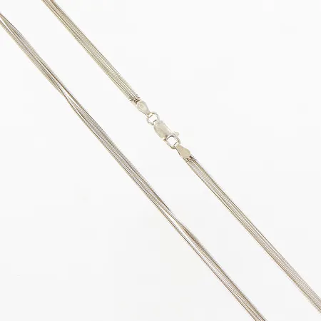 Collier 3-radigt 43cm, bredd:3mm, GHA silver 925/1000 Vikt: 10,4 g