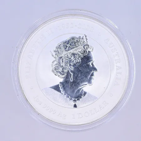 Mynt, Elizabeth II, Dragon, Ø41 mm, plast etui, silver 999/1000. Vikt: 31,5 g