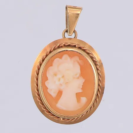 Hänge med camé 20mm lång, 18K Vikt: 1,1 g