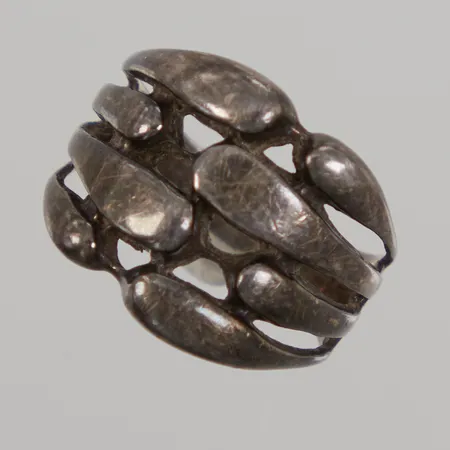 Ring stl 16¼, bredd 3,3-14,5mm, 925/1000 silver,  Vikt: 4,4 g