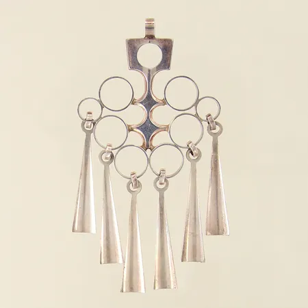 Hänge med dekor, David Andersen, Norge, 8,5x44mm, silver 925/1000 Vikt: 16,9 g