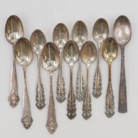 11 Skedar, olika längder och modeller, 830/1000 silver, 99,8g.