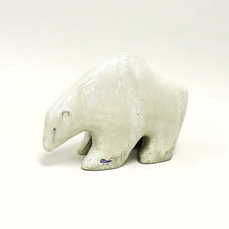 Figurin Lisa Larson Isbjörn höjd 16cm bredd 22x8cm, krackeleringar, etikettmärkt, Gustavsberg.