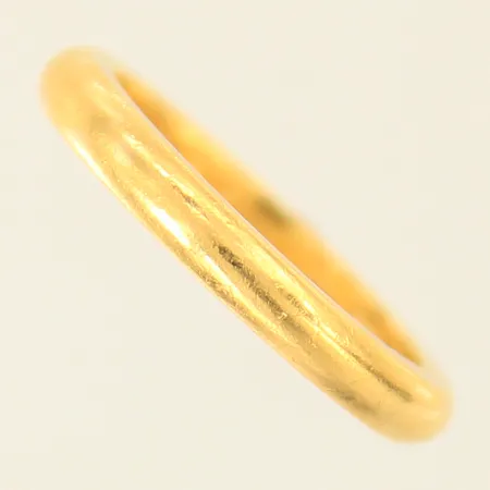 Ring, stl 17, bredd 3mm, gravyr, repig, 23K Vikt: 7 g