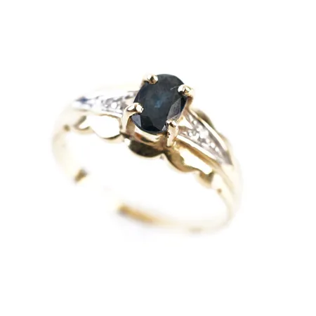 Ring m stenar, stl 16½(52), bredd 7,5mm, 18k Vikt: 2,7 g