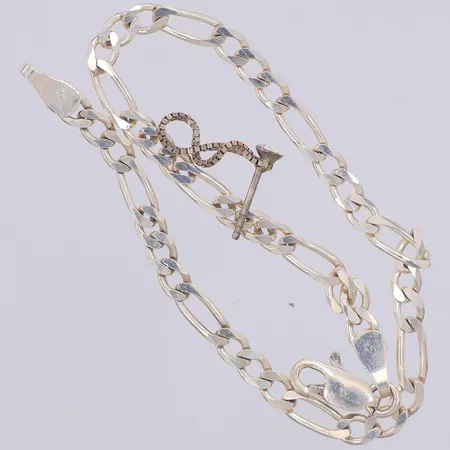 Armband med defekt lås & ett udda örhänge utan stopp, 925/1000 silver Vikt: 5,6 g