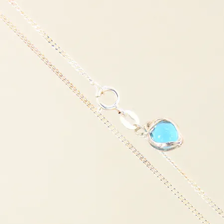 Kedja Pansar, integrerat hänge med blå sten, längd 42cm, bredd 1,4mm, silver 925/1000 Vikt: 2,6 g