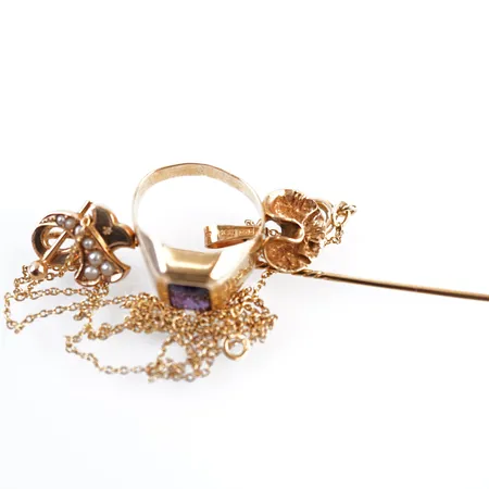 Diverse guld, 18k Vikt: 7,1 g