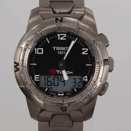 Herrur Tissot T-Touch, Ø42,8mm, längd 18cm, Ref: T047420A, serienr: 10BC1007443, titan, kvarts, alarm, kompass, kronograf, dag, datum, år, viklås, timvisare defekt/står stilla, inga tillbehör.