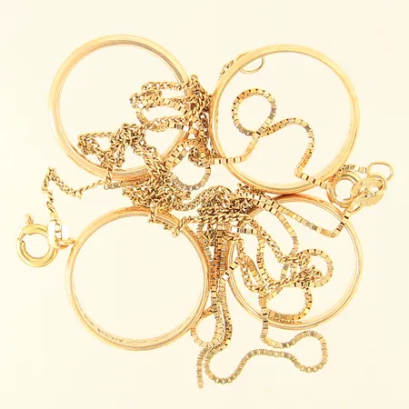 Guldsmycken, gravyrer, defekta, 18K  Vikt: 17,9 g