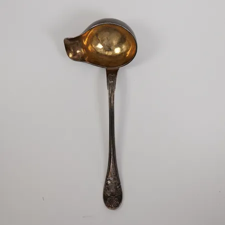 Såsslev, ca 19cm, otydliga stämplar, slitage, Silver 830/1000  Vikt: 65,2 g