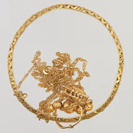 Diverse guld, defekt, 22K 29,7g.