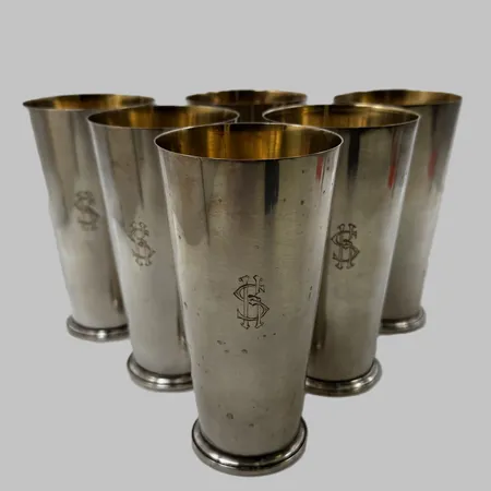 6 Drinkglas, höjd: 13,5cm, förgylld insida, monogramgravyr, märkt Sterling Mexico, 925/1000 silver, 1196,6g.