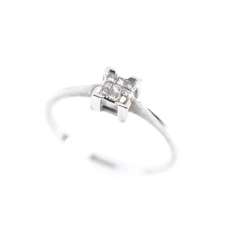 Ring m diamanter, vitguld, stl 18(56), bredd 5mm, 18k, 1 sten saknas Vikt: 2 g