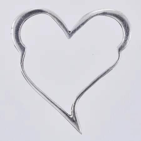 Hänge Efva Attling Crazy heart längd: ca 3cm bredd: ca 28mm, 925/1000 silver Vikt: 2,7 g