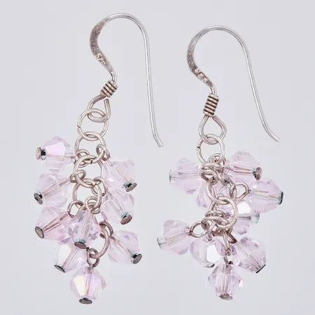 Ett par örhängen, längd ca 32mm, bredd ca 1-10mm, 925/1000 silver Vikt: 2,4 g