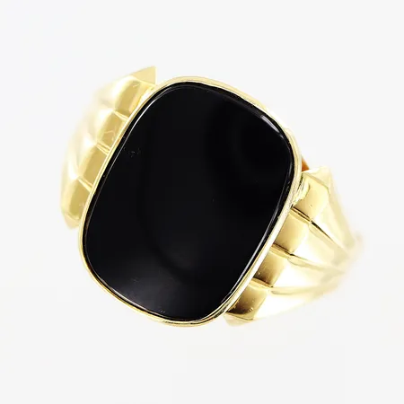 Klackring stl 21 Onyx 15x11mm, 18K. Bruttovikt: 5,0gram.  Vikt: 5 g