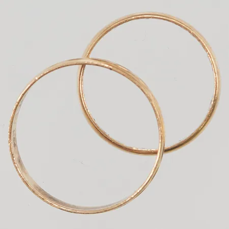 Två ringar, Ø18½+21, repor, 18K, 4,8g.