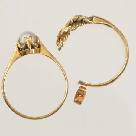 Diverse guld, pärla löst infattad, skadat, defekt, 18K  Vikt: 4,7 g