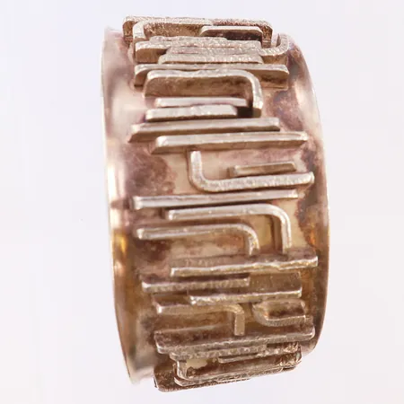 Stelt armband, Claës E. Giertta, tillverkad år 1966, Ø62mm, bredd 25-42mm, silver   Vikt: 97,6 g