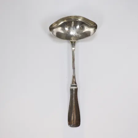 Såsslev modell Uppsala längd 18cm MGAB silver 830/1000 Vikt: 55,6 g