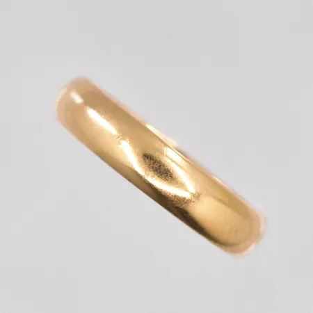 Ring stl 19¾, bredd 4,6mm, gravyr, 18K Vikt: 5,1 g