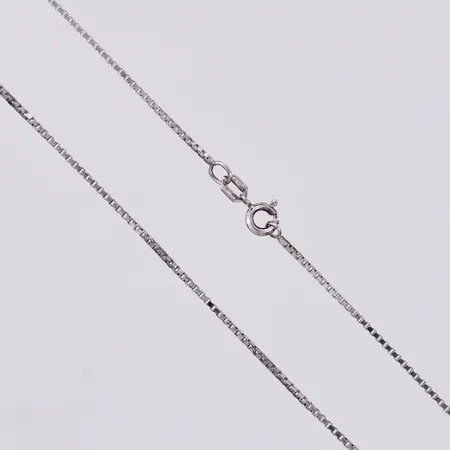 Kedja Venezia längd ca 50cm, bredd ca 1mm, 925/1000 silver Vikt: 3,6 g