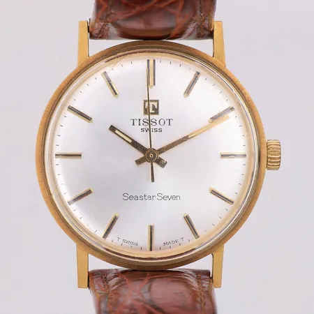 Herrur Tissot Seastar seven manuell Ø34mm, 18K gravyr, läderband ej original, box Vikt: 0 g