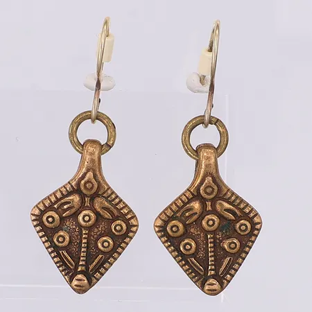 Ett par örhängen Kalevala 39mm, brons