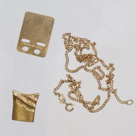 Diverse guld, id-bricka, kedja, defekt/gravyr, 18K Vikt: 13,5 g