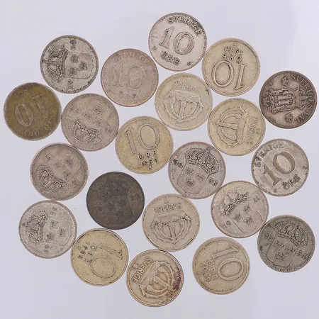 21 Mynt 10 öre år 1891/1907, 1929-41, 1944-50, 400/1000 Vikt: 29,8 g