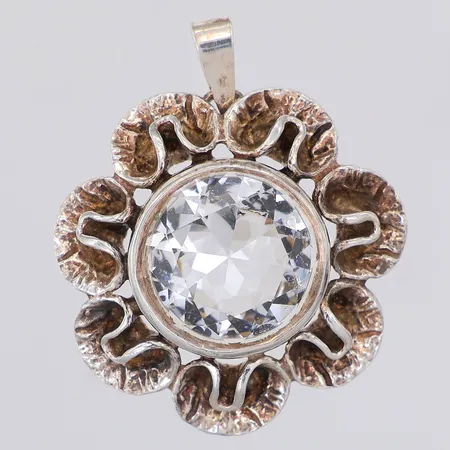 Hänge med bergkristall 35mm av Theresia Hvorslev för MEMA, 830/1000 silver Vikt: 11,1 g