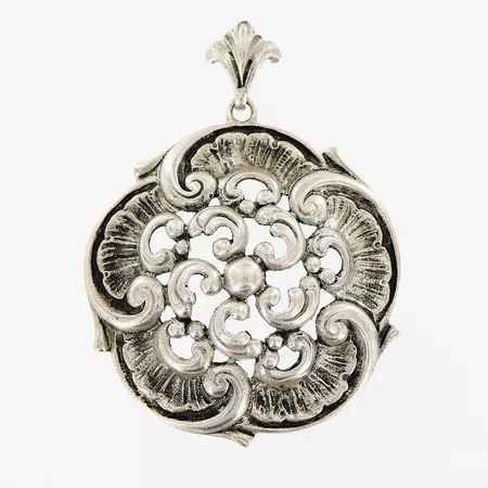 Hänge Ø40mm, med ögla 50mm, genombrutet mönster, silver 835/1000. Vikt: 12 g