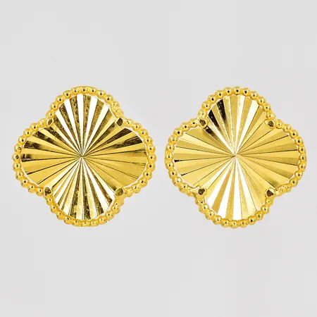 Ett par örhängen, Ø 13,7mm, mönstrade, 21K Vikt: 2,2 g