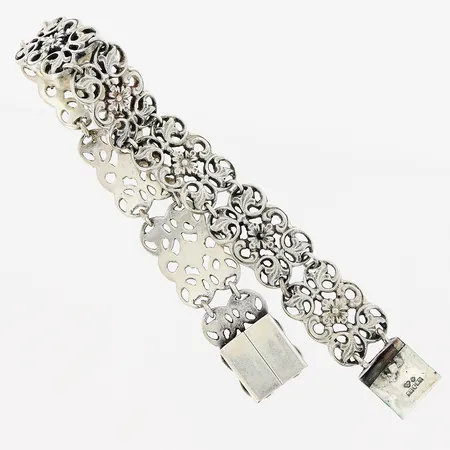 Armband 20cm, bredd 14mm, genombrutet mönster med blommor, silver 835/1000 Vikt: 30,6 g