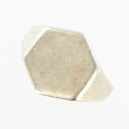 Klackring stl 19, bredd 2,5-16mm, GHA, repig, hack, silver 925/1000.  Vikt: 7,4 g