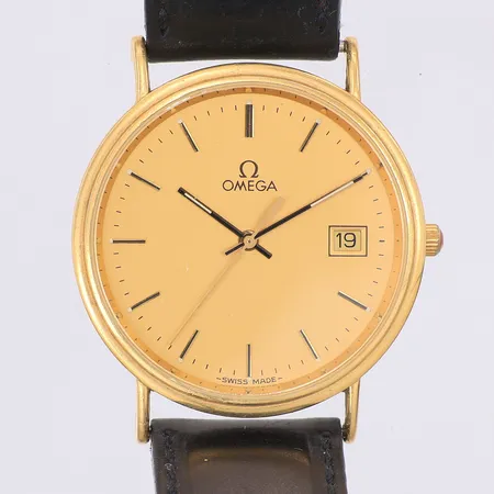 Herrur Omega quartz Ø33mm 18K, står still gravyr, läderband ej original, sliten box Vikt: 0 g