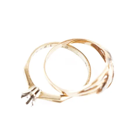 Diverse guld, 18k Vikt: 4 g