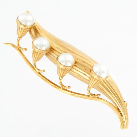 Brosch med odlade pärlor Ø7mm, 58mm, bredd:18mm, 18K  Vikt: 7,6 g