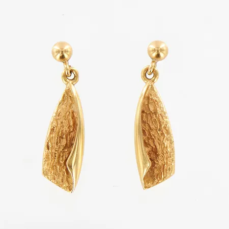 Ett par örhängen 22mm, bredd:5mm, udda stoppar, 18K  Vikt: 2,5 g