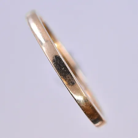 Ring, Schalins, stl 19, bredd 2 mm, 18K. Vikt: 2,4 g