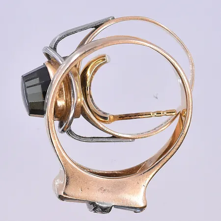 Diverse guld, 18K. Vikt: 8,3 g