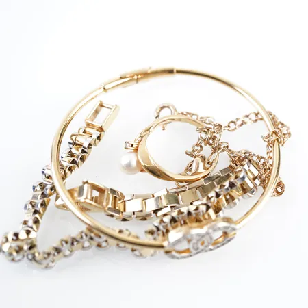 Diverse guld, 18k Vikt: 27,6 g